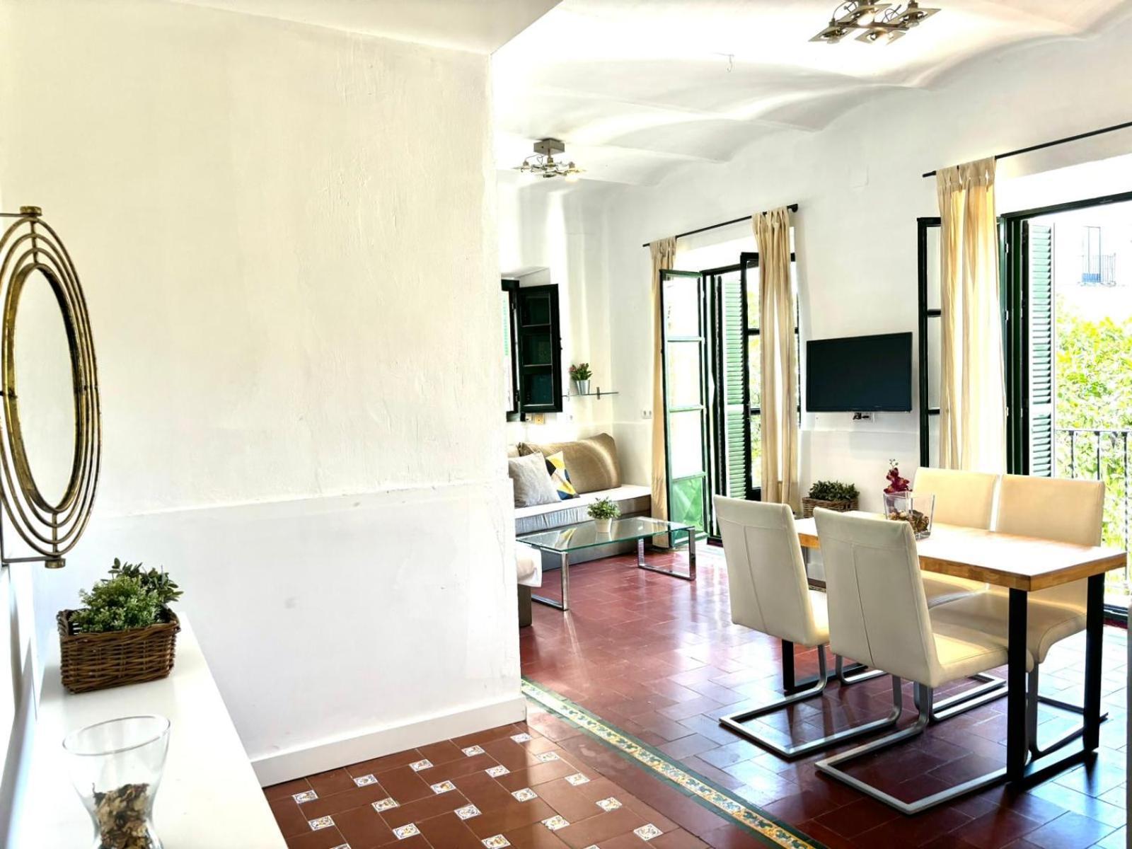 Plaza De Santa Cruz Apartment Seville Ngoại thất bức ảnh