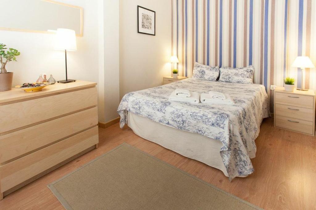 Plaza De Santa Cruz Apartment Seville Ngoại thất bức ảnh