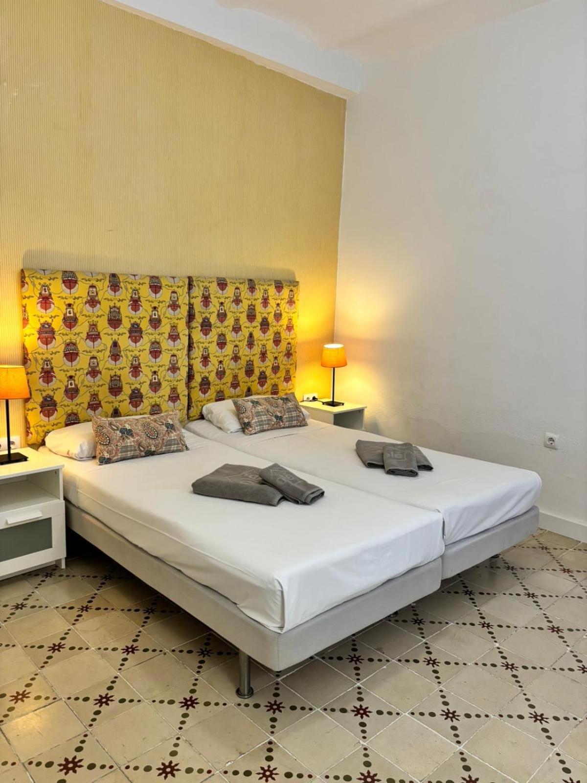 Plaza De Santa Cruz Apartment Seville Ngoại thất bức ảnh