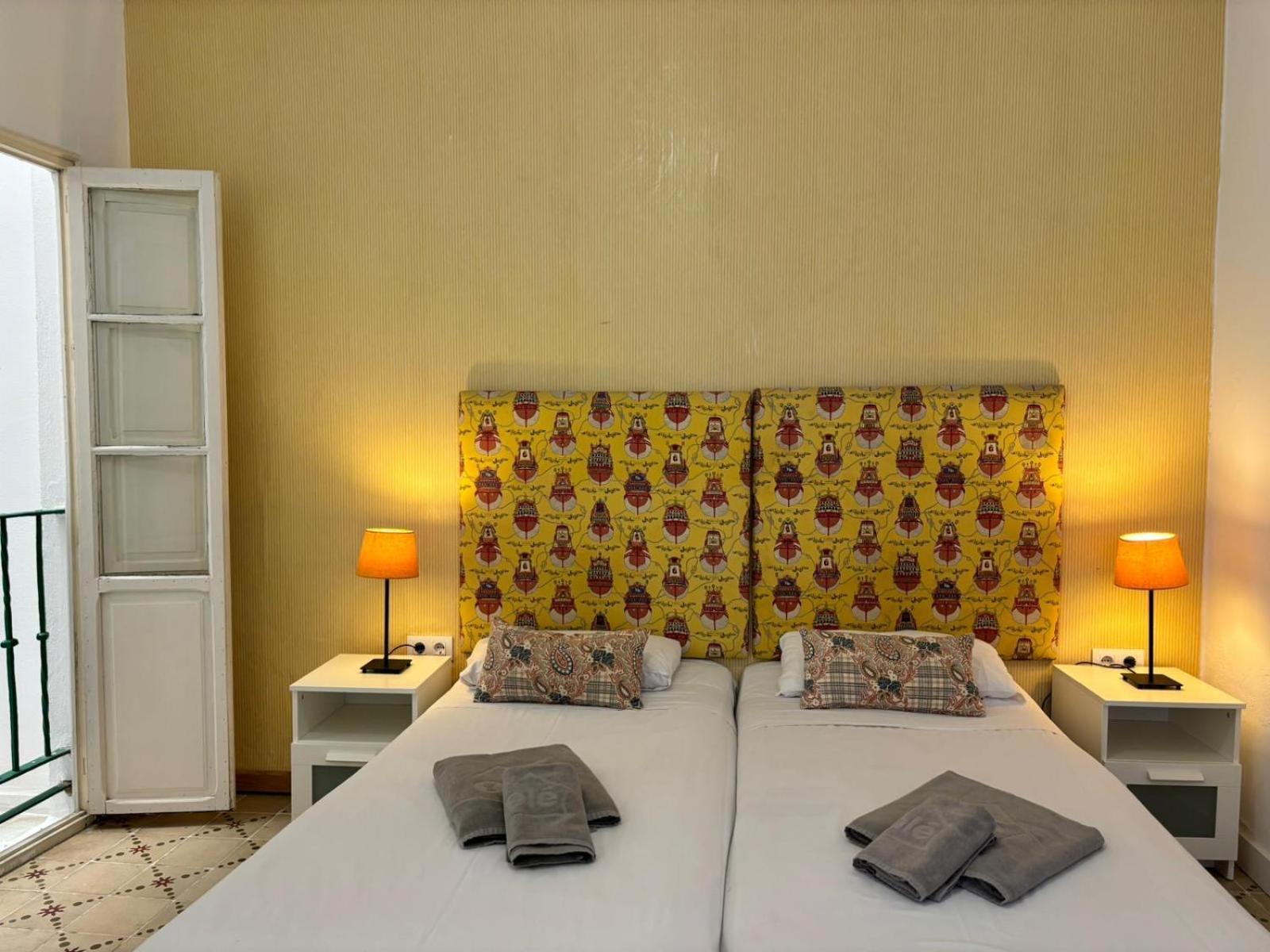 Plaza De Santa Cruz Apartment Seville Ngoại thất bức ảnh