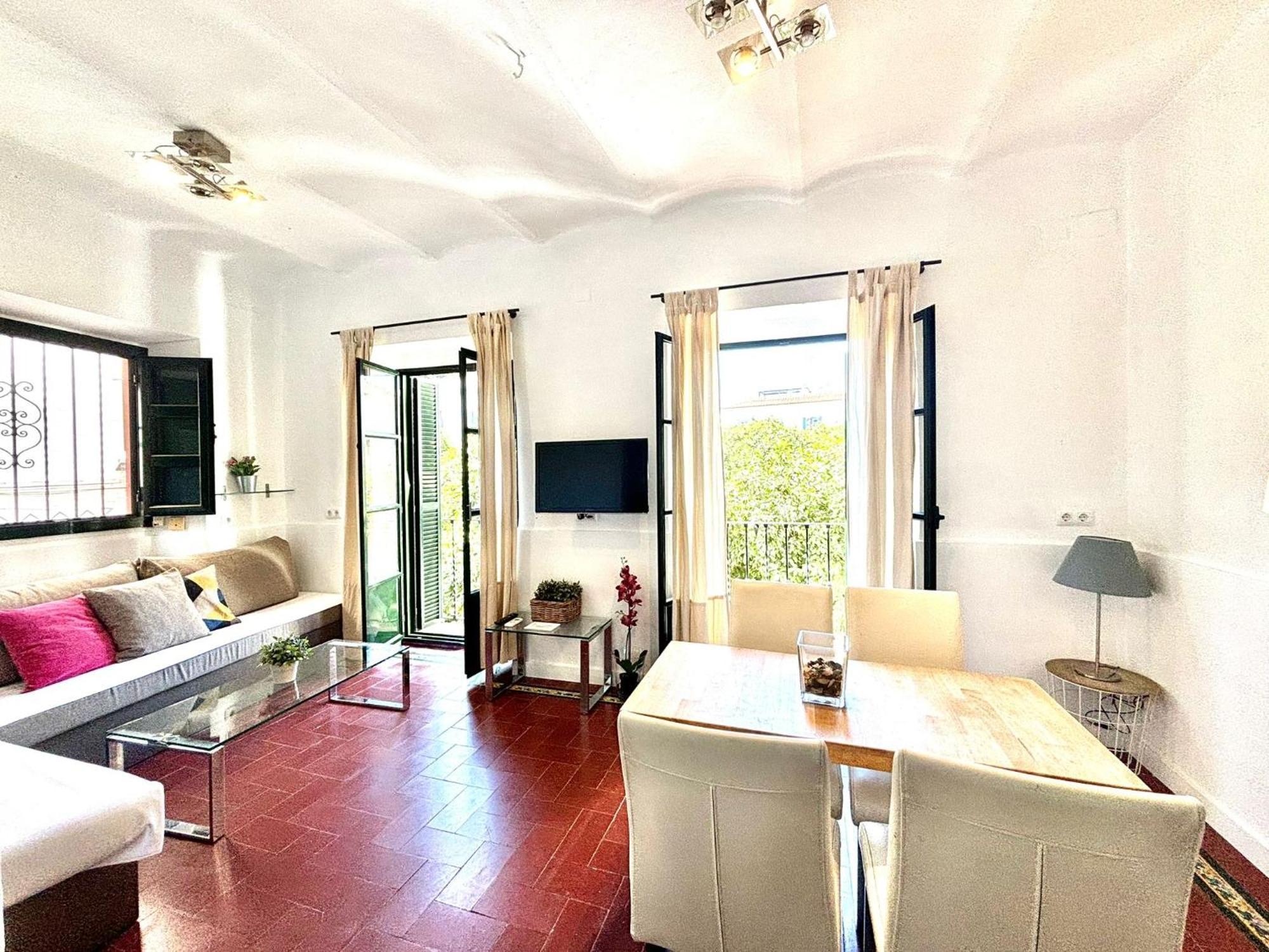 Plaza De Santa Cruz Apartment Seville Ngoại thất bức ảnh