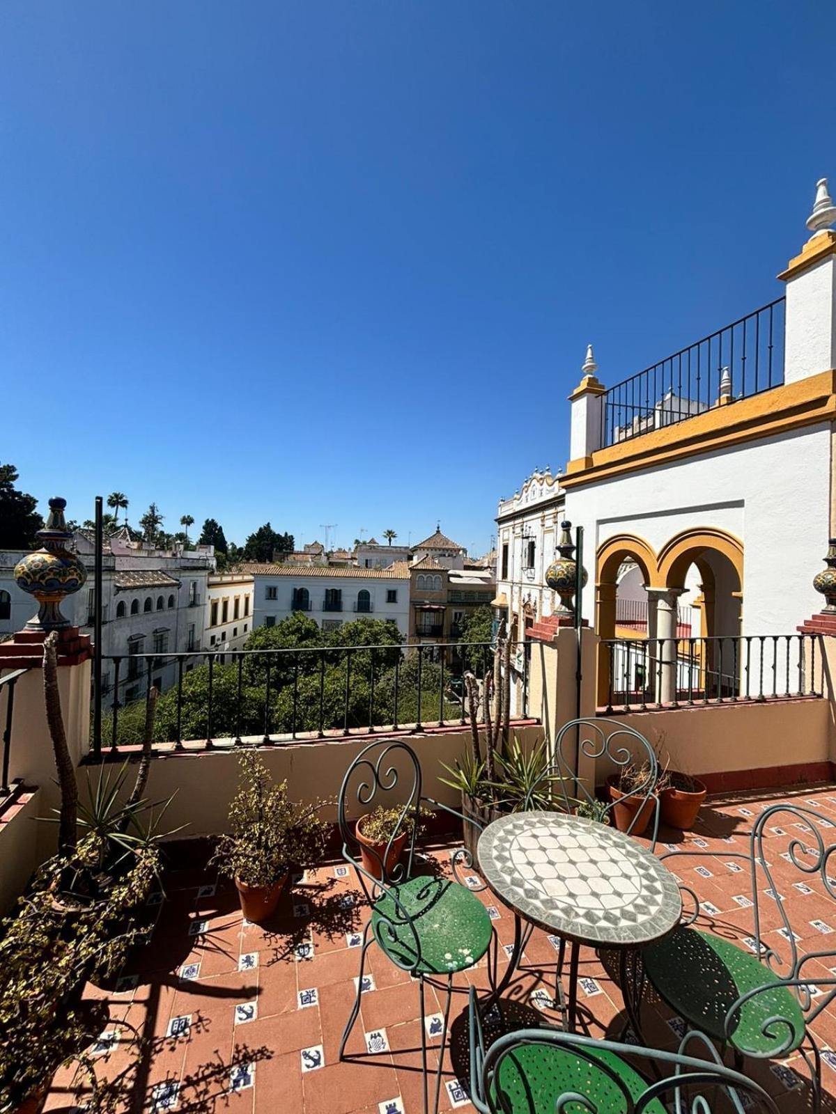 Plaza De Santa Cruz Apartment Seville Ngoại thất bức ảnh
