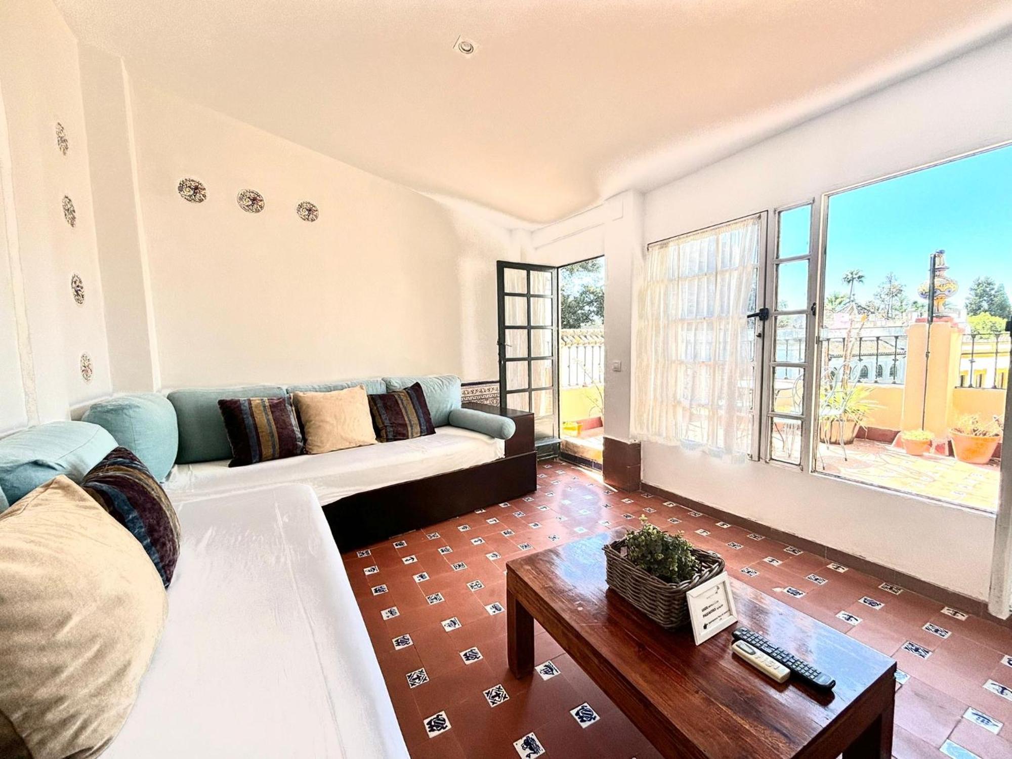 Plaza De Santa Cruz Apartment Seville Ngoại thất bức ảnh