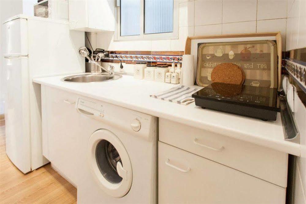 Plaza De Santa Cruz Apartment Seville Ngoại thất bức ảnh